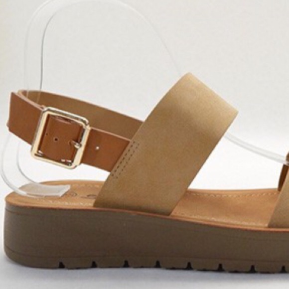 Soda Remus Tan 2-Tone Ankle Strap Lug Sole Sandal - Picture 2 of 6